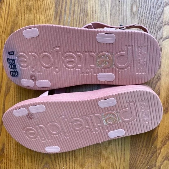 Brazilian pink jelly sandals with an adjustable studded back strap Size 5-6 - Picture 3 of 5